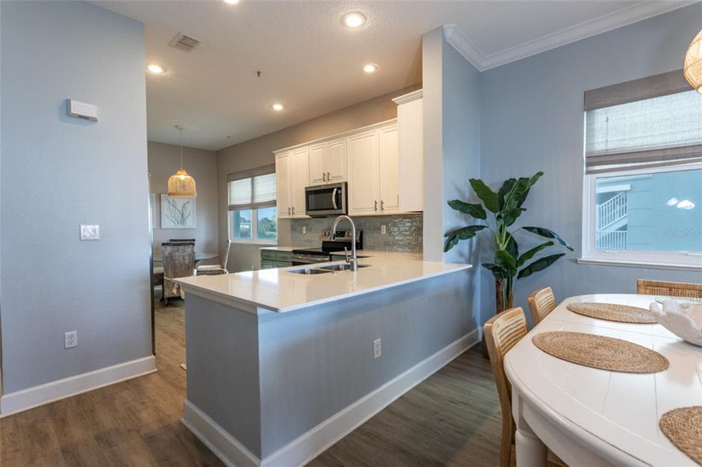 600 CINNAMON BEACH WAY 521 photo 12