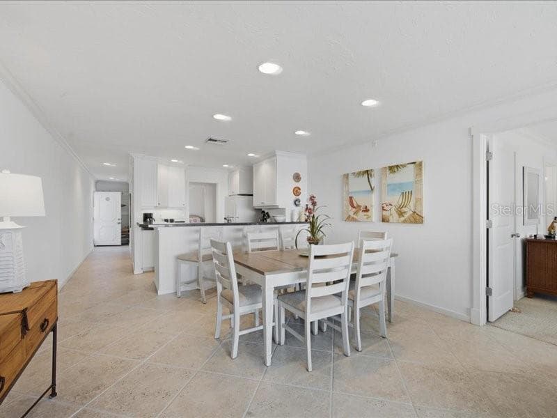 8911 MIDNIGHT PASS ROAD 208 photo 8