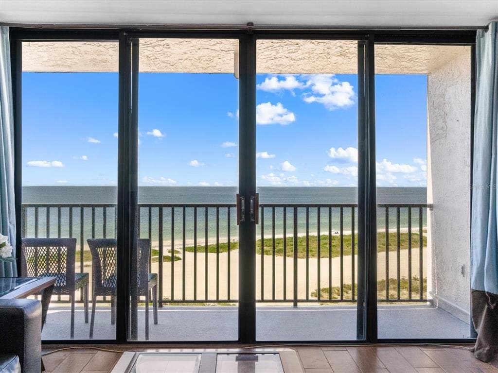 1290 GULF BOULEVARD 903 photo 7