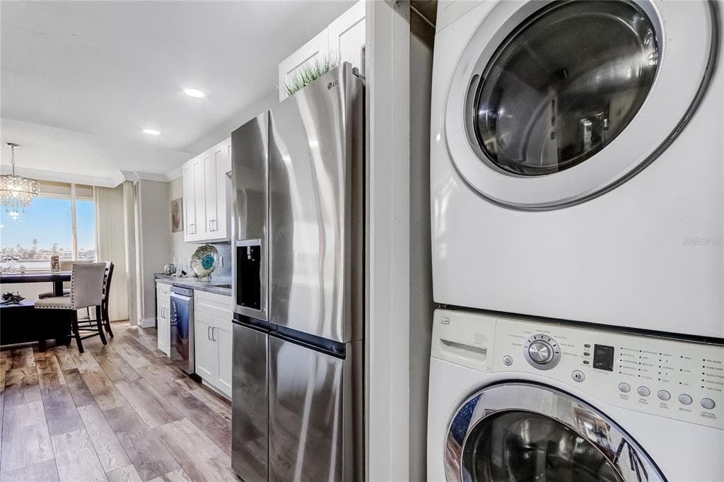 644 ISLAND WAY 101 photo 20