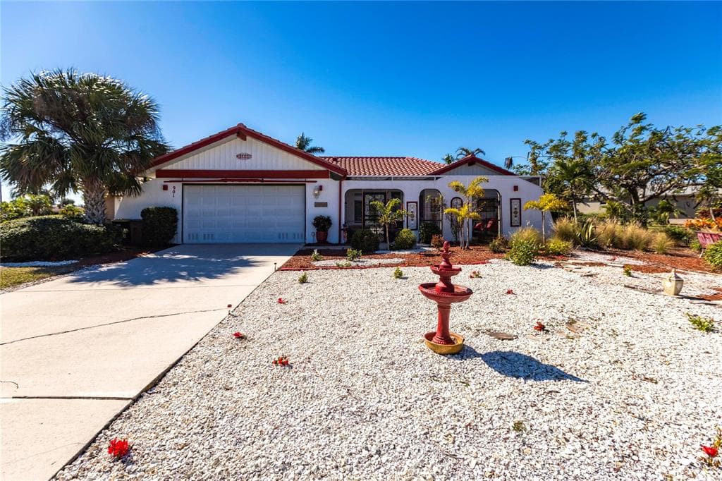 901 DON JUAN COURT photo 4