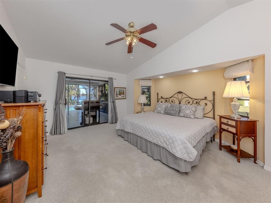 17127 CAPE HORN BOULEVARD photo 14