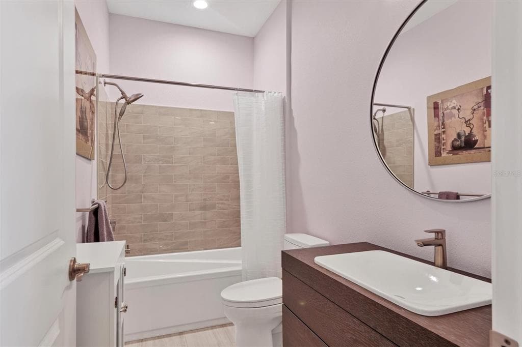 2414 VACCARO DRIVE photo 23
