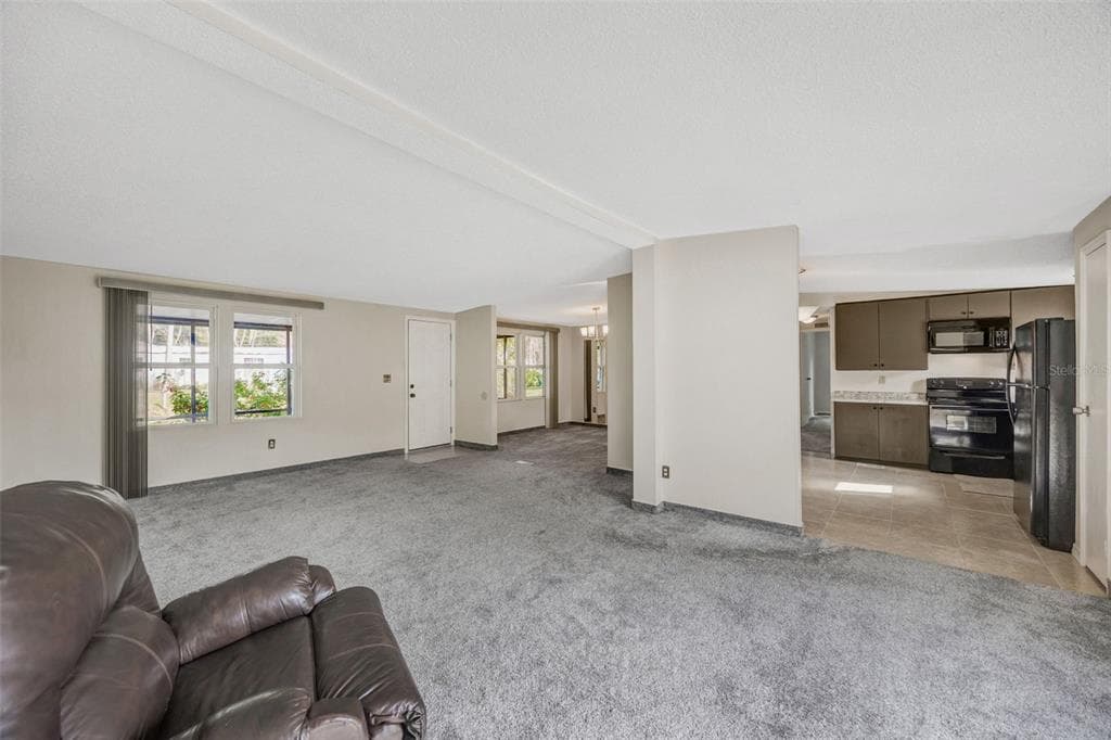 15615 WILLOWDALE ROAD photo 15