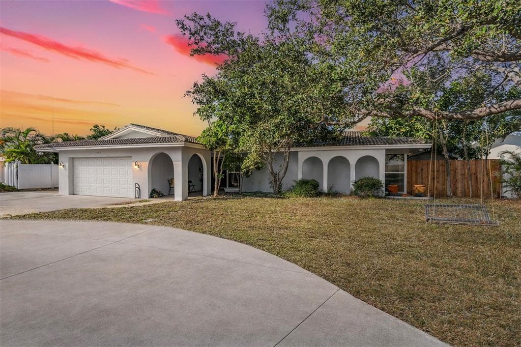 1854 DOLPHIN BOULEVARD S 2