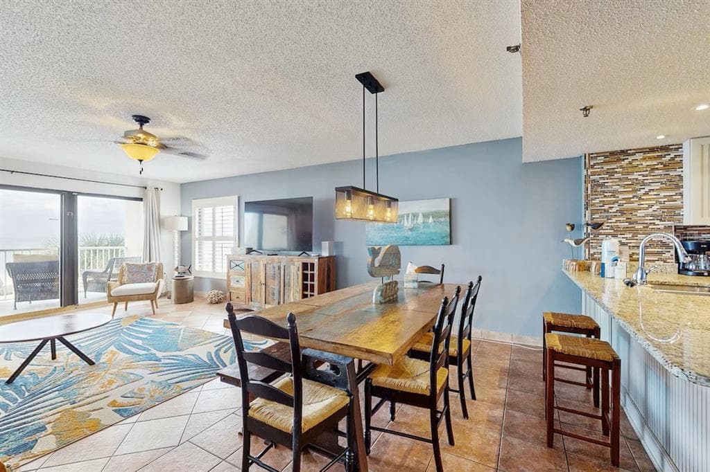 19236 GULF BOULEVARD 104 photo 8