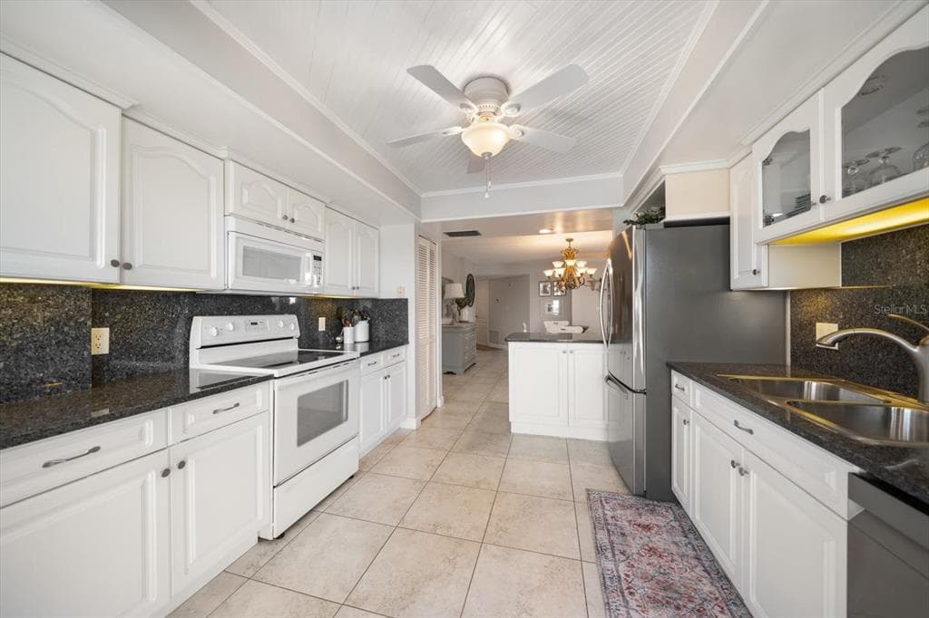 1651 SAND KEY ESTATES COURT 28 photo 17