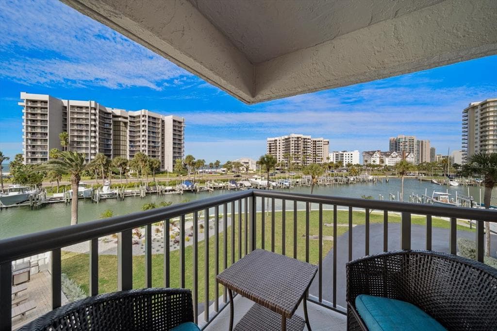 1651 SAND KEY ESTATES COURT 28 photo 3
