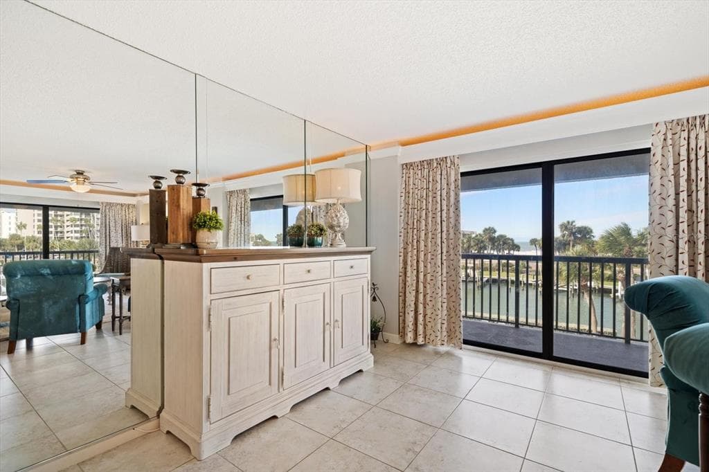 1651 SAND KEY ESTATES COURT 28 photo 10