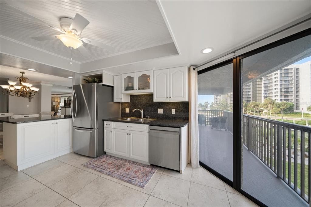 1651 SAND KEY ESTATES COURT 28 photo 18