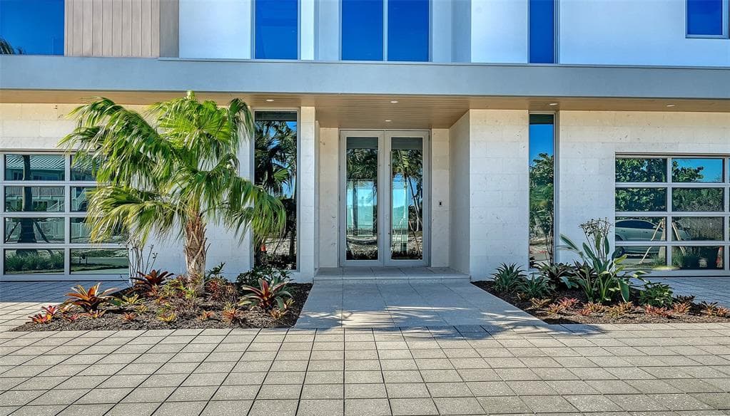 6489 GULFSIDE ROAD photo 2