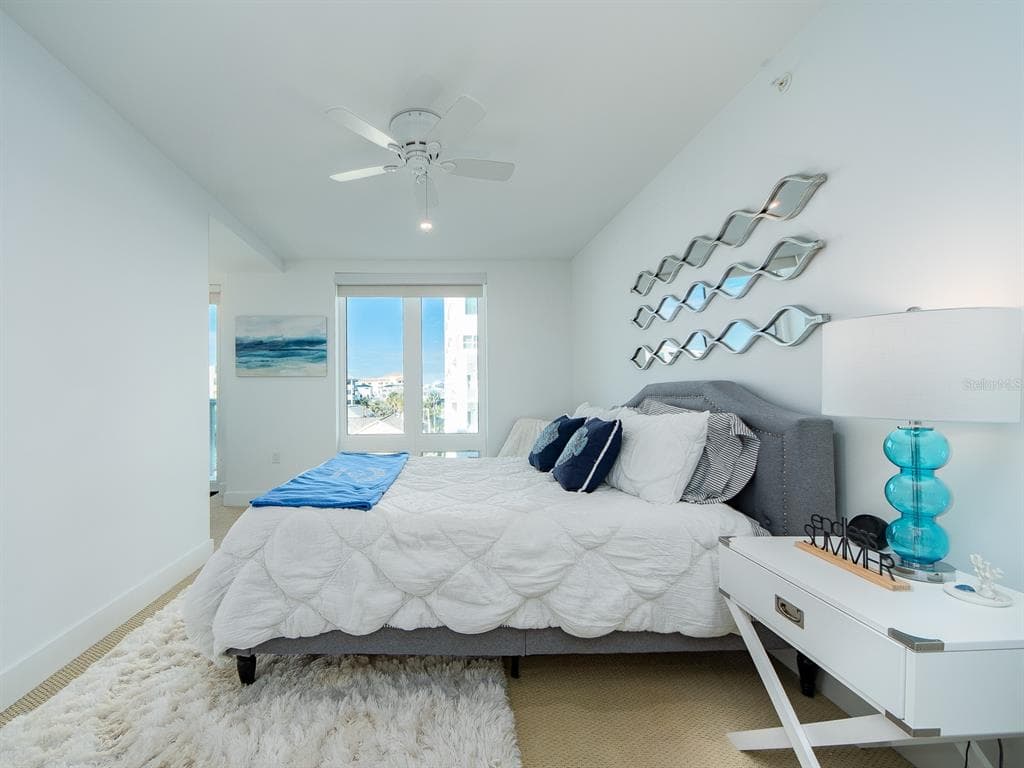 15 AVALON STREET 403 photo 9