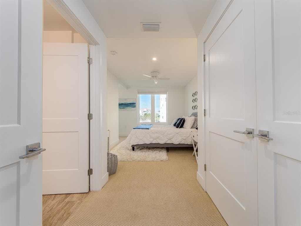15 AVALON STREET 403 photo 8
