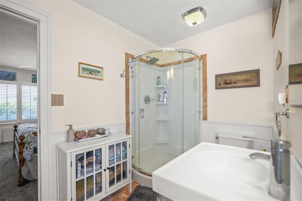 600 NORMANDY ROAD photo 24