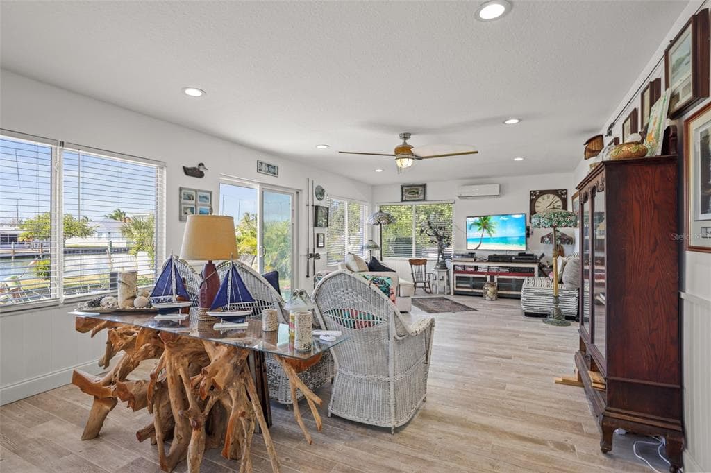 600 NORMANDY ROAD photo 15