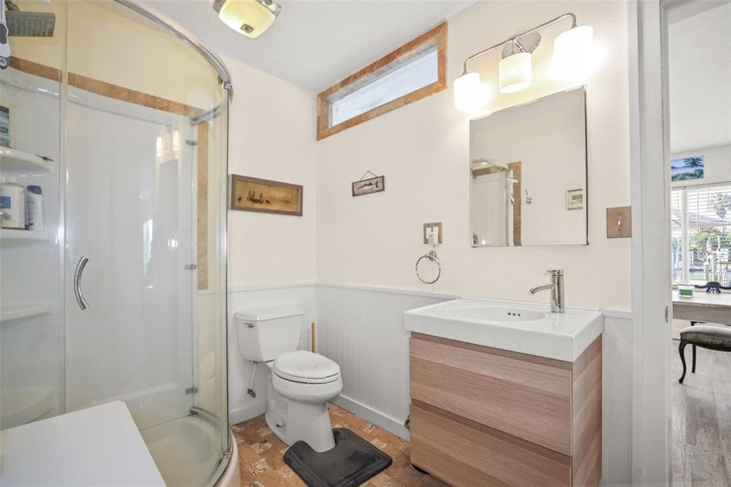 600 NORMANDY ROAD photo 25