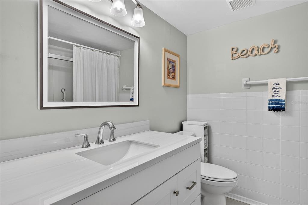 3310 LOVELAND BOULEVARD 405 photo 23