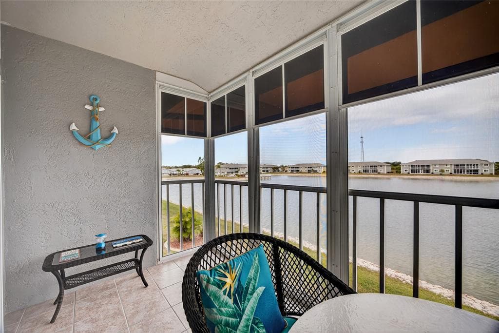 3310 LOVELAND BOULEVARD 405 photo 17