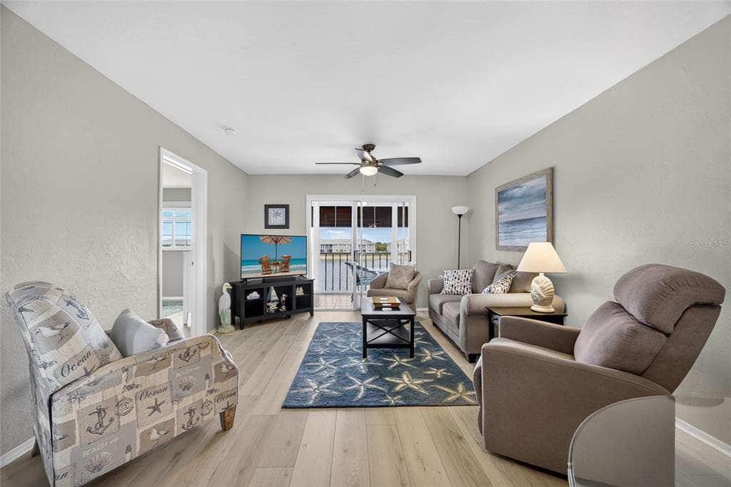 3310 LOVELAND BOULEVARD 405 photo 12