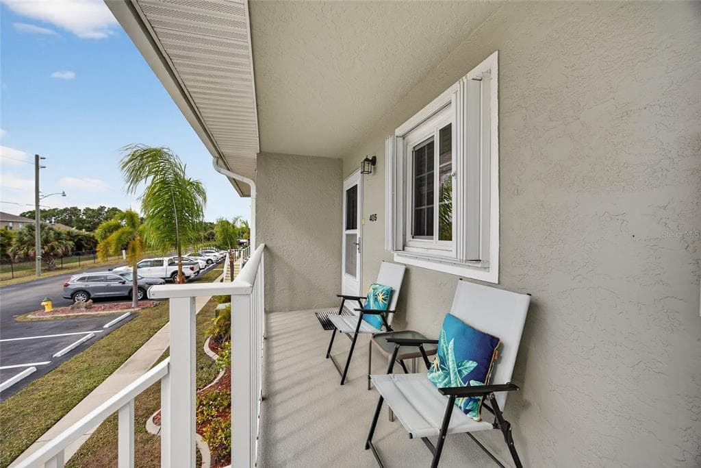 3310 LOVELAND BOULEVARD 405 photo 3