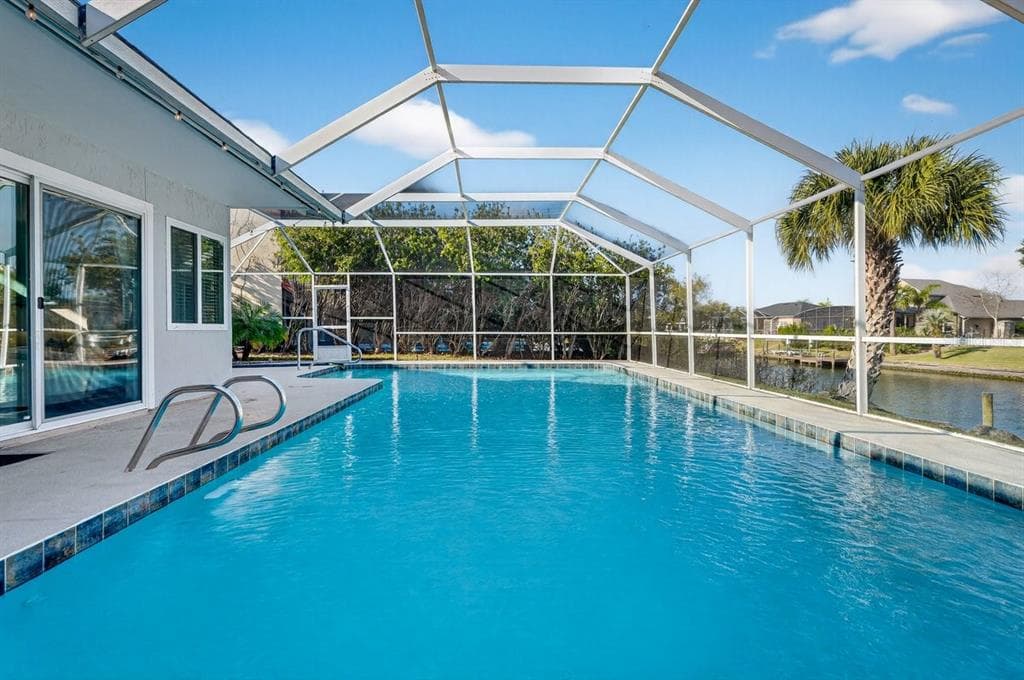 10 FLEMING COURT photo 8