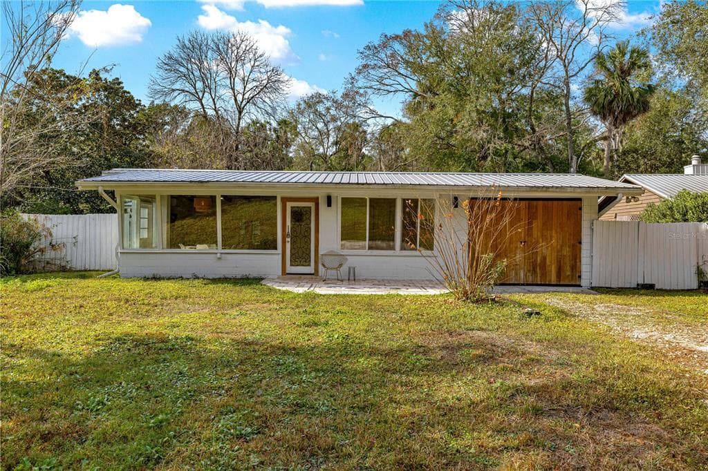 8944 W WHITE DOGWOOD DRIVE photo 1