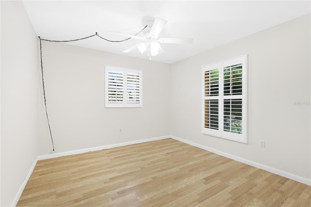 2165 LAKEWOOD DRIVE photo 17