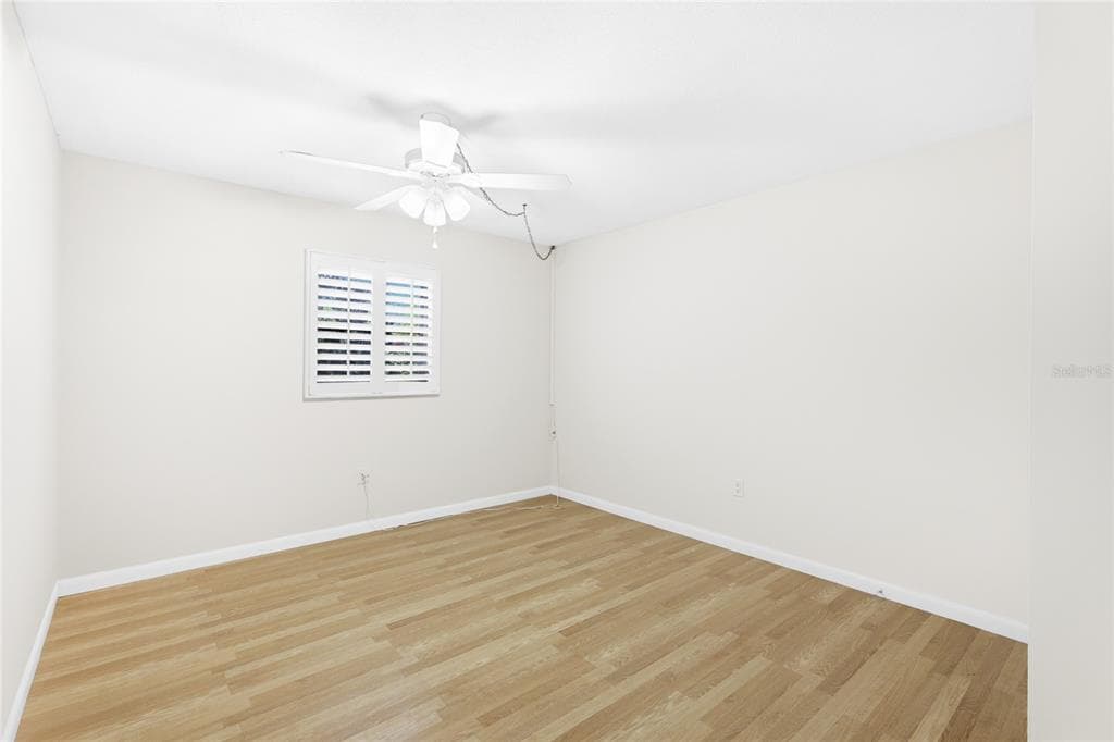 2165 LAKEWOOD DRIVE photo 24
