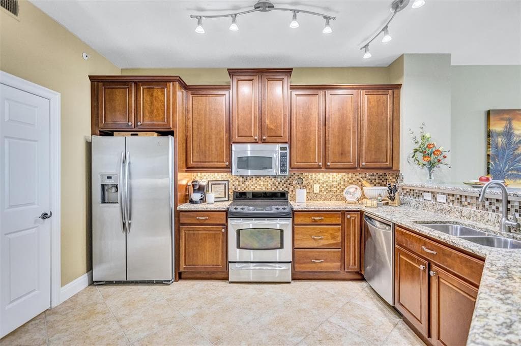 2925 TERRA CEIA BAY BOULEVARD 2703 photo 7