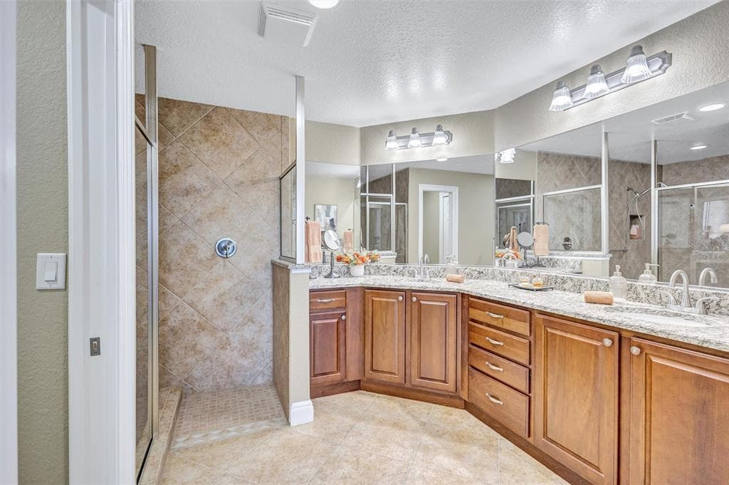 2925 TERRA CEIA BAY BOULEVARD 2703 photo 18