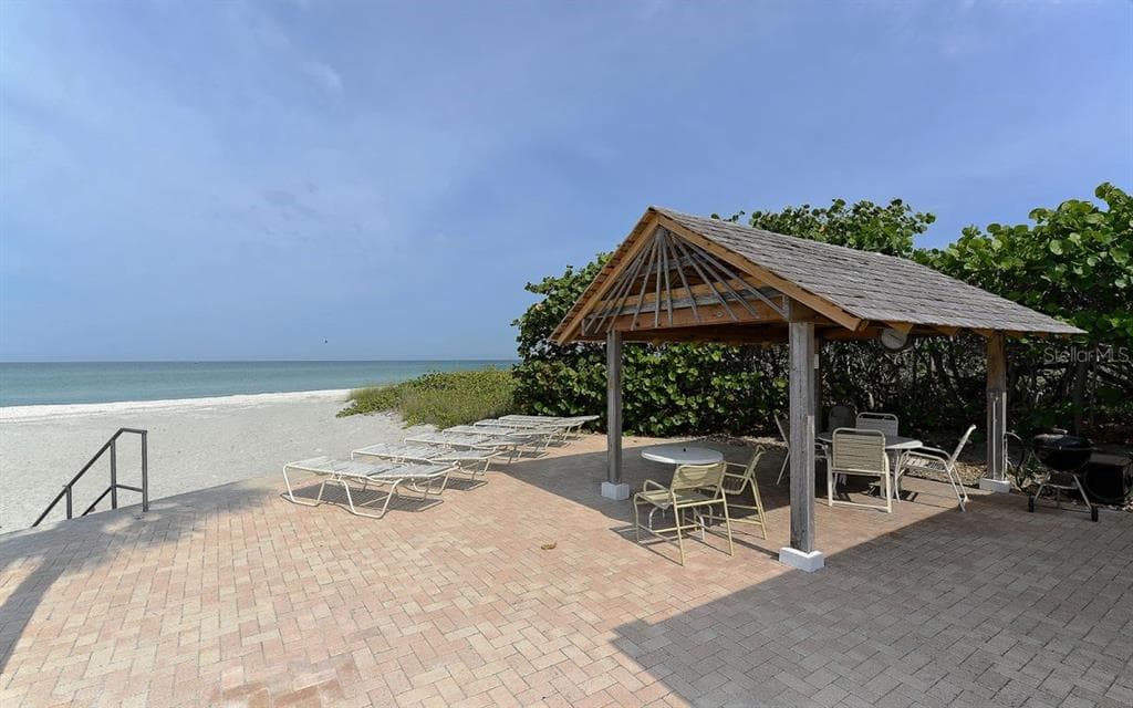 4835 GULF OF MEXICO DRIVE 106 photo 17