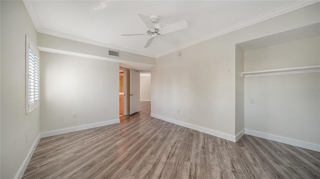 4835 GULF OF MEXICO DRIVE 106 photo 14