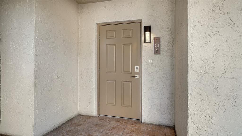 4835 GULF OF MEXICO DRIVE 106 photo 4