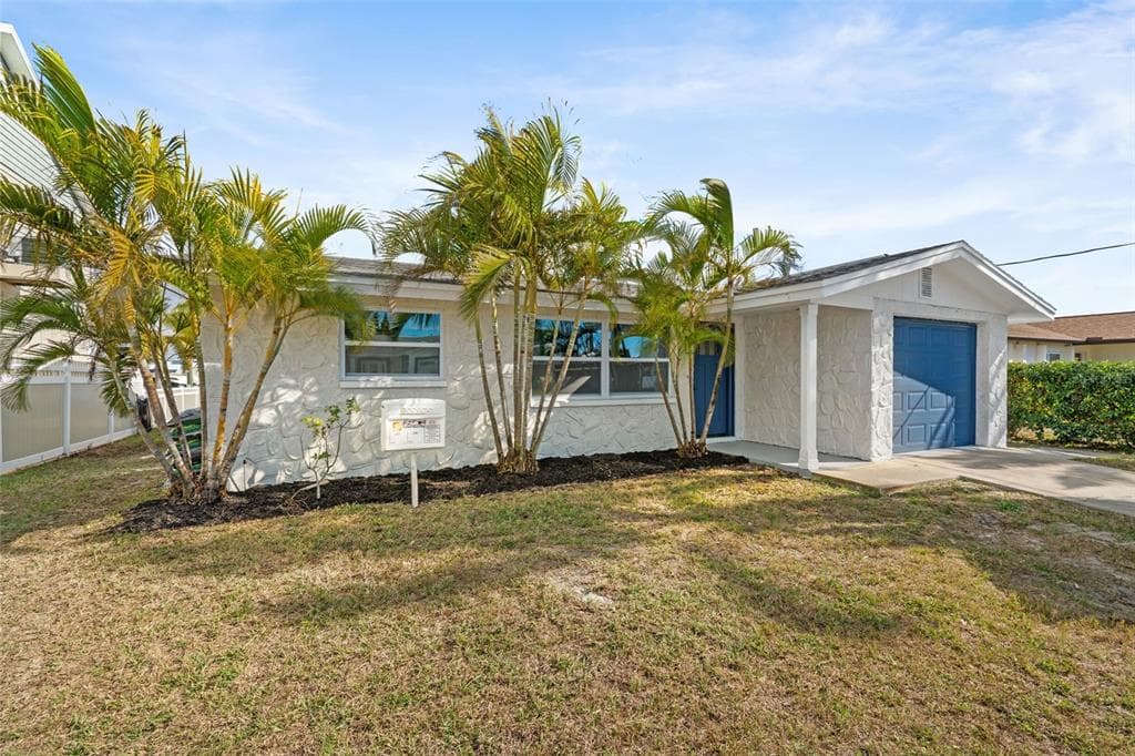 13804 VICTOR AVENUE photo 2