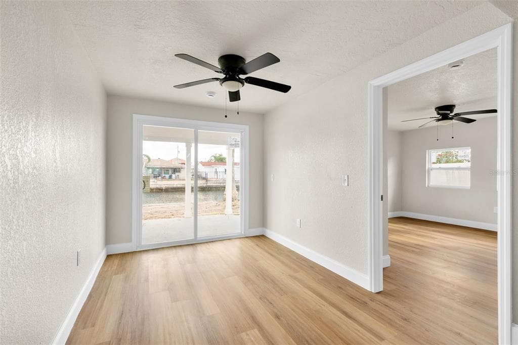 13804 VICTOR AVENUE photo 9