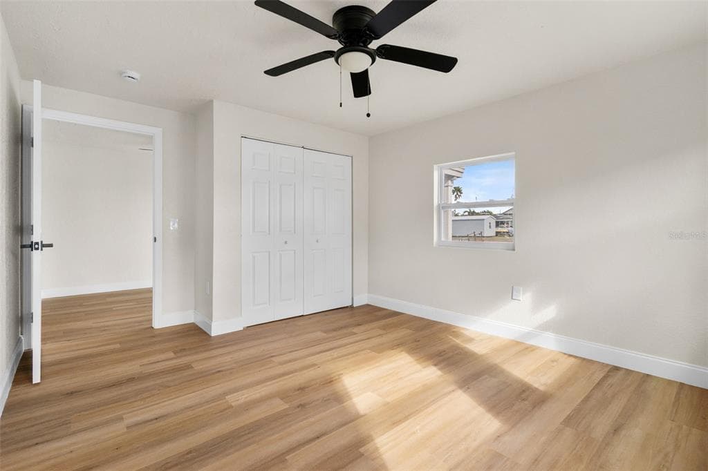 13804 VICTOR AVENUE photo 15