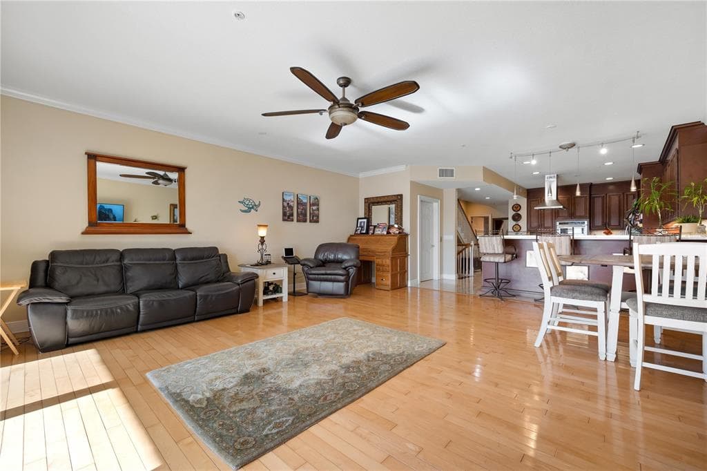 9923 MANATEE AVENUE W photo 5