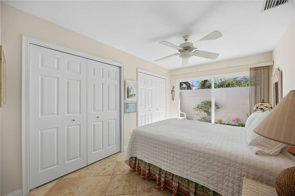 6005 MIDNIGHT PASS ROAD N4 photo 8