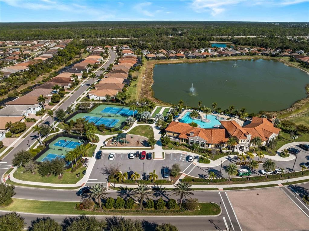 20381 MINUET PLACE photo 4