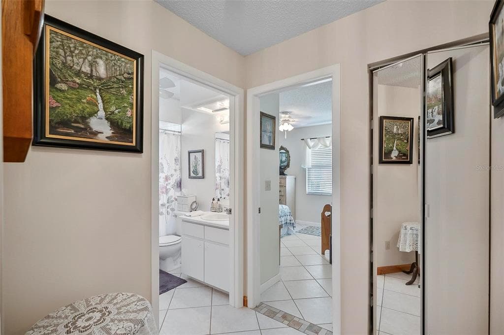 8 SEA VISTA DRIVE photo 2