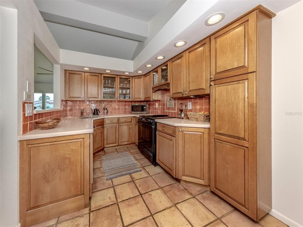 786 SARABAY ROAD 19 photo 17