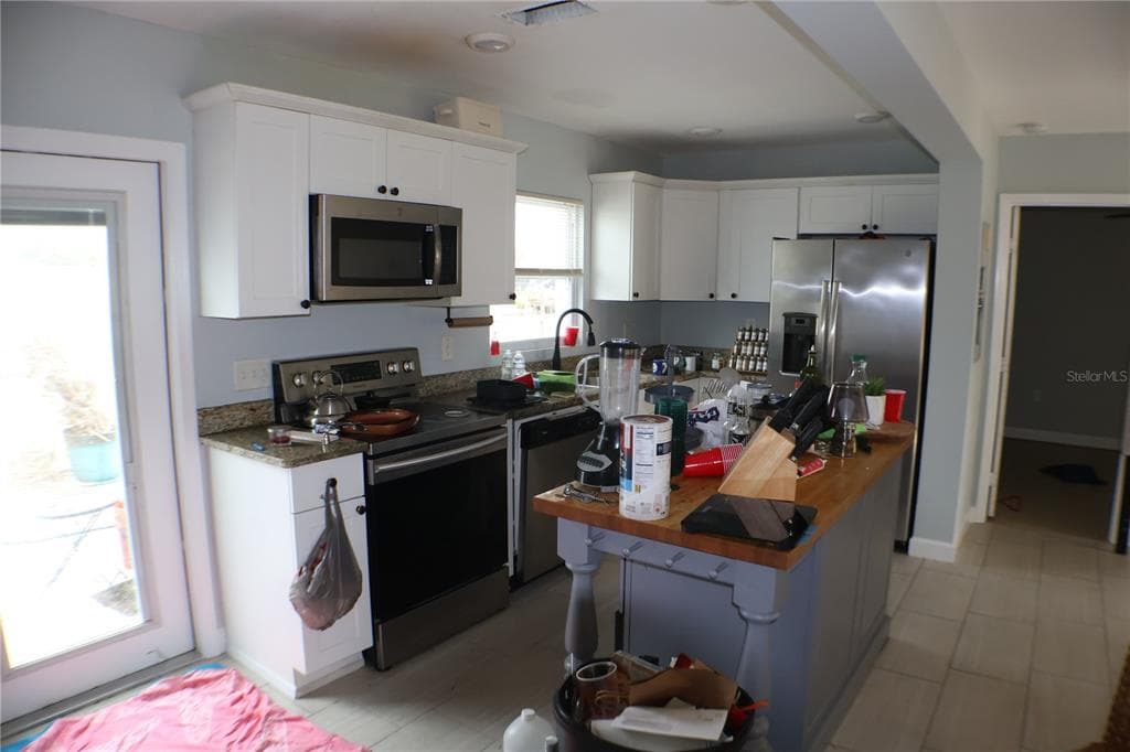 731 CONREID DRIVE NE photo 13