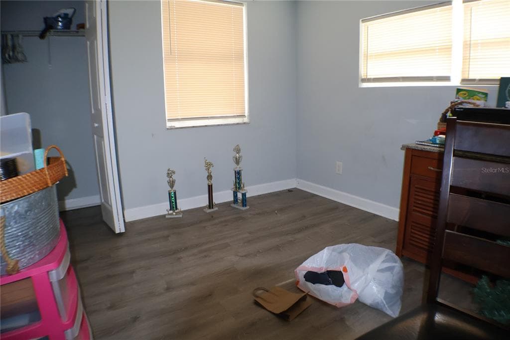 731 CONREID DRIVE NE photo 12