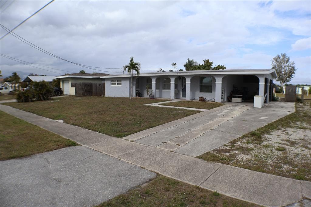 731 CONREID DRIVE NE photo 1