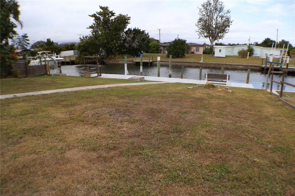 731 CONREID DRIVE NE photo 18