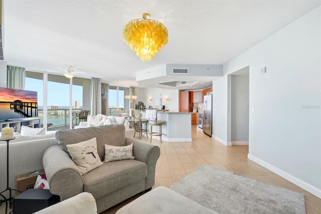 231 RIVERSIDE DRIVE 1702 photo 9