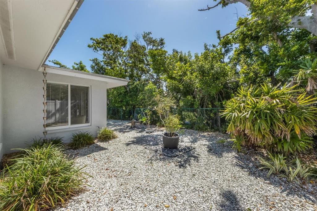413 POINSETTIA ROAD photo 23
