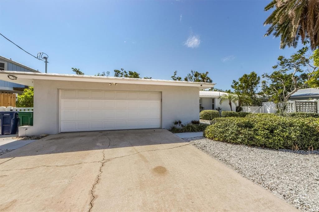 413 POINSETTIA ROAD photo 3
