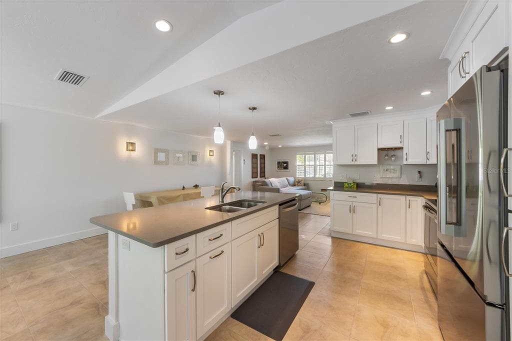 413 POINSETTIA ROAD photo 10