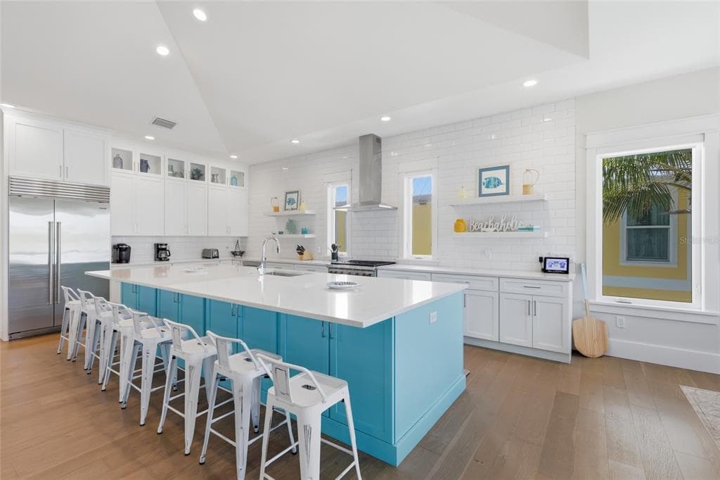 50 N SHORE DRIVE photo 11